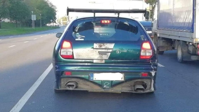 Ezek a magyar “tuningművészek” nagyon eltévedtek félúton 2 Ezek a magyar “tuningművészek” nagyon eltévedtek félúton 2