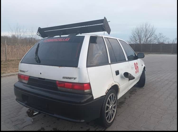 Ezek a magyar “tuningművészek” nagyon eltévedtek félúton 3 Ezek a magyar “tuningművészek” nagyon eltévedtek félúton 3