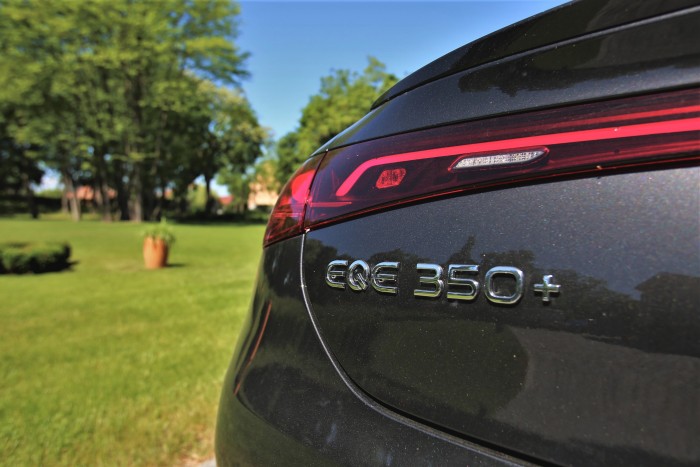 Kisebb, de nem kevesebb – Vezettük a Mercedes-Benz EQE-t! 65 Kisebb, de nem kevesebb – Vezettük a Mercedes-Benz EQE-t! 65