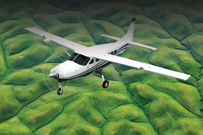 A pilóta kidőlt, egy utas landolt a repülőgéppel