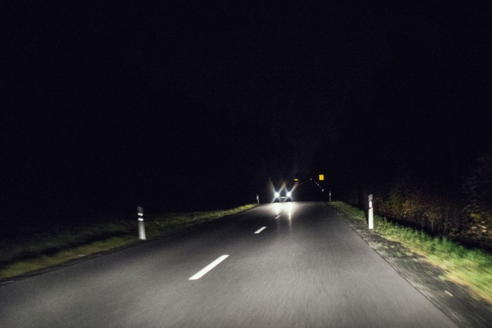 Árokba lökte a Fordot, körülnézés nélkül lelépett 2 Árokba lökte a Fordot, körülnézés nélkül lelépett 2