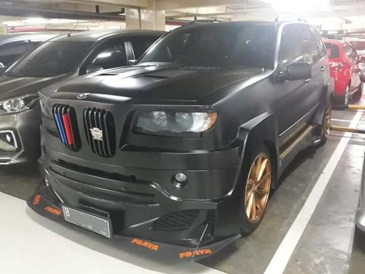 Ha sokáig nézed ezeket a BMW-ket, rosszul leszel 1 | Vezess Ha sokáig nézed ezeket a BMW-ket, rosszul leszel 1