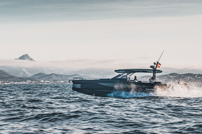 900 lóerős elegancia a Brabustól 4