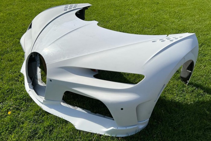 Horribilis összegért árulnak Bugatti-alkatrészeket 2