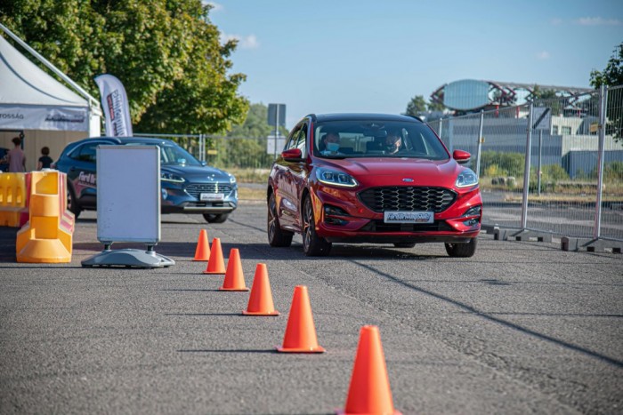 Keresik Magyarország legjobb fiatal sofőrjeit