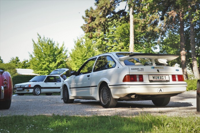 Autócsodák gurultak ki a Balaton partjára 11