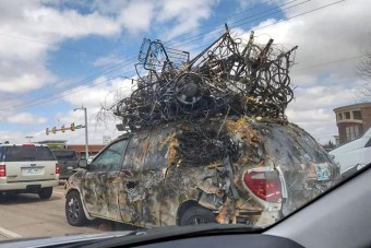 Rothadó zombiautó járja Amerika útjait