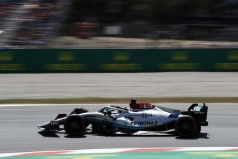 F1: Vérszemet kapott a Mercedes, elkapná a Ferrarit