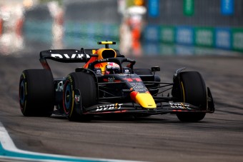 F1: Lecseréli Pérezt a Red Bull 