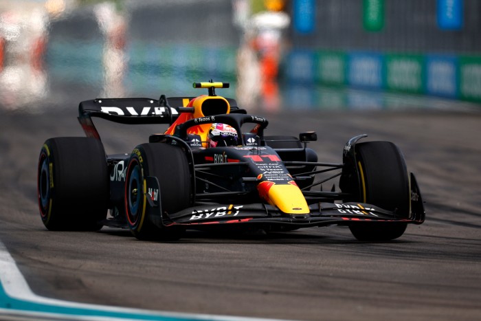 F1: Lecseréli Pérezt a Red Bull