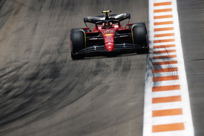 F1: Előnyben a Red Bull, Schumacher az élmezőnyben 2 F1: Előnyben a Red Bull, Schumacher az élmezőnyben 2