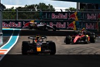 F1: Megmutatta új barátnőjét Alonso 2