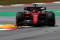 F1: A padlóról állt fel Leclerc a spanyol időmérőn 1