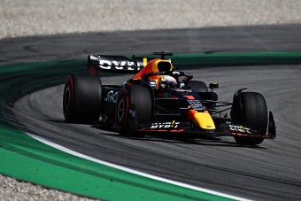 F1: A kavicságyat is megjárta, mégis nyert Verstappen 