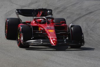 F1: A padlóról állt fel Leclerc a spanyol időmérőn 