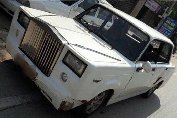 Pár százezerből kalapált magának Rolls-Royce-ot a fiatal szaki