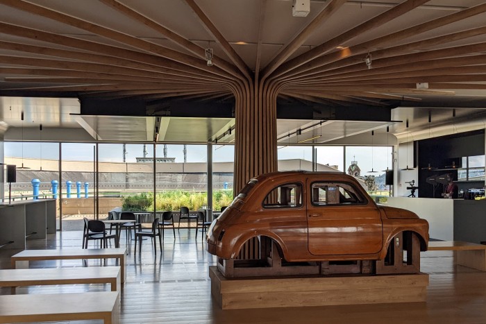 Kávézó nyílt autórajongóknak