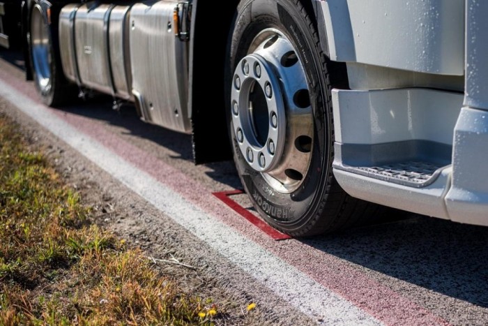 Így védekezhetnek a defektekkel szemben a fuvarozók