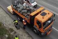 Új módszerrel vadásznak az autóból szemetelőkre 1