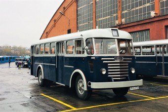 70 éves buszmatuzsálemmel utazhatsz a hétvégén