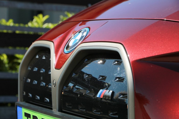 Felejtsd el a sorhatot, a jövő sportos BMW-jét villany hajtja 7 | Vezess Felejtsd el a sorhatot, a jövő sportos BMW-jét villany hajtja 7