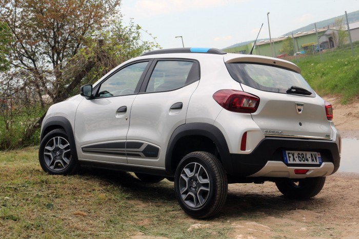 Üzemanyagpánik: vödörbe és zacskóba tankoltak 5