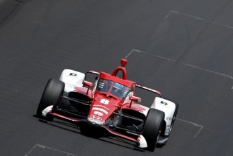 Lesajnált F1-es pilóta nyerte az Indy 500-at
