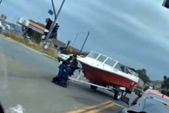 Ilyen őrült vontatást még nem láttál