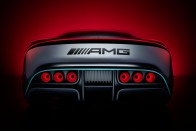 Elektromos sportautókat fejleszt az AMG 30