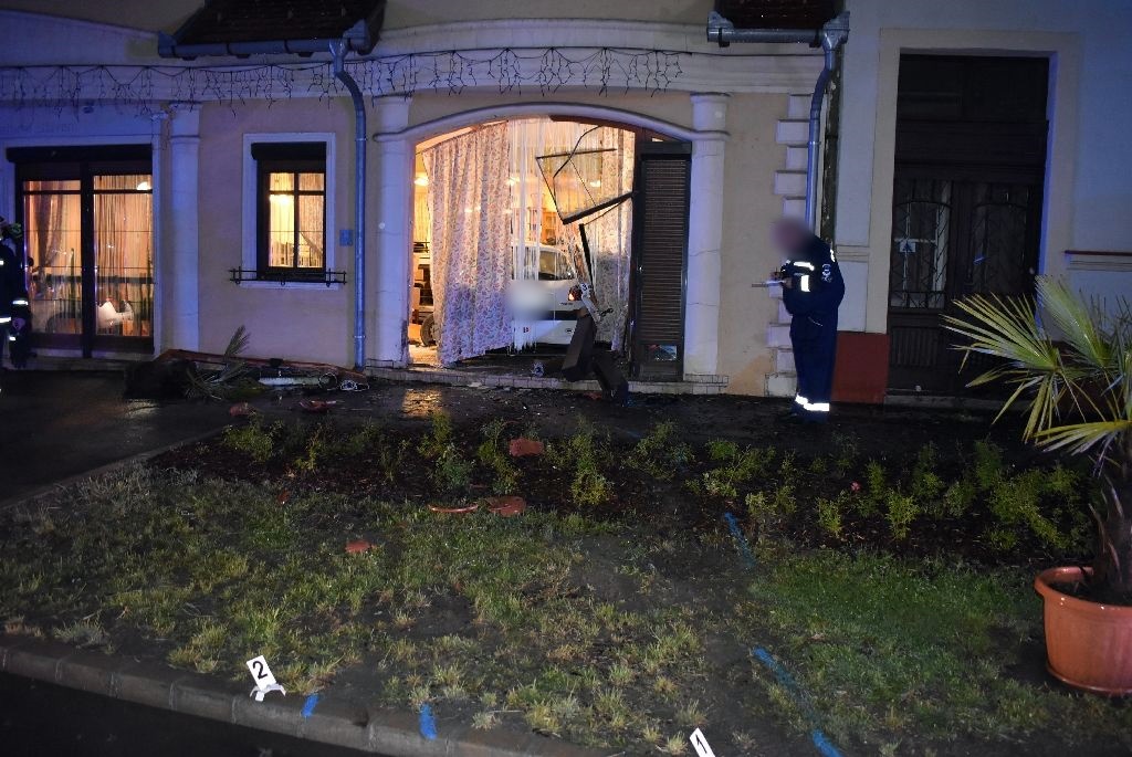 Ittas autós hajtott egy étterembe Zalaegerszegen 1