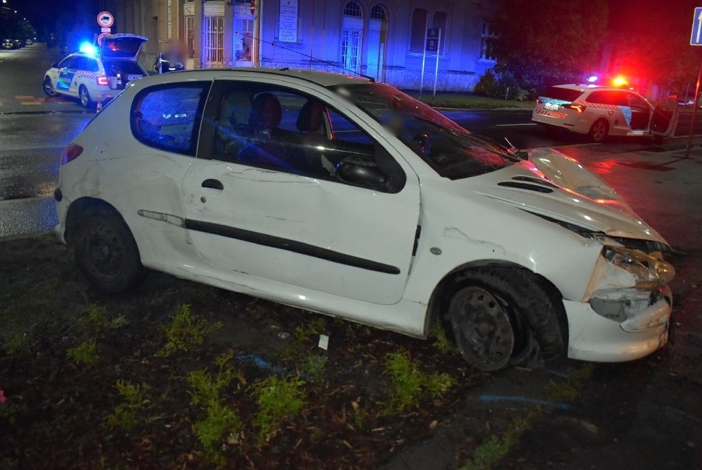 Ittas autós hajtott egy étterembe Zalaegerszegen 2