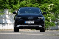 Nesze nektek, hibridek – Opel Grandland 1.5D teszt 45