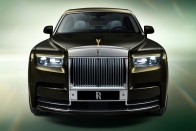 Luxusrészletekkel hódít az új Rolls 40
