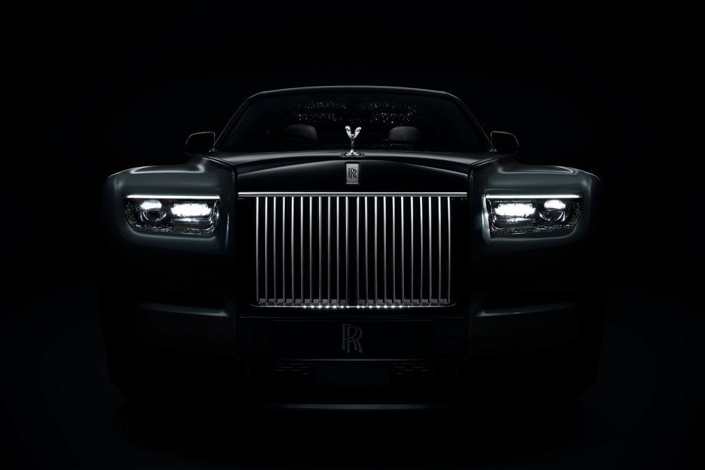 Luxusrészletekkel hódít az új Rolls 16