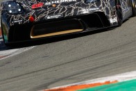 F1-es teljesítménnyel jön a Porsche új versenyautója 29