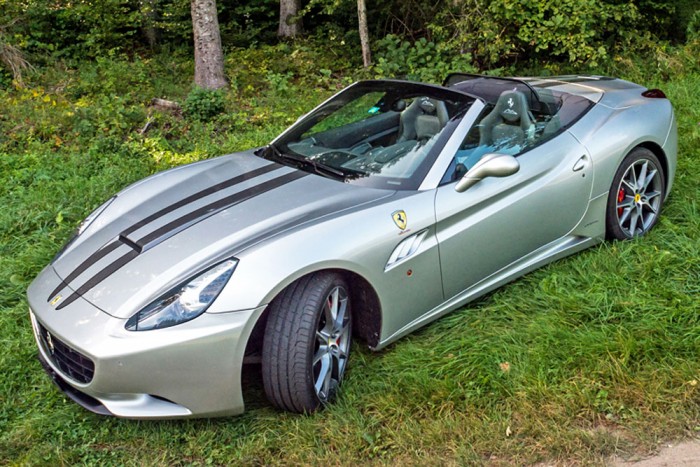 Eladják Schumacher utcai Ferrariját