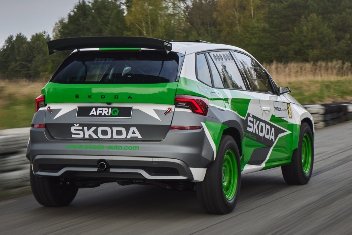 Ivóvizet is gyárt a Škoda versenyautója 6