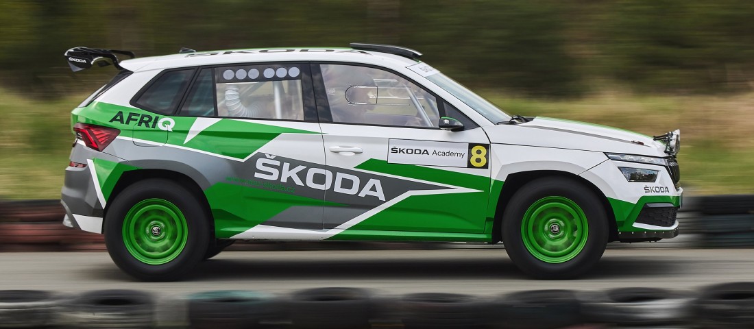 Ivóvizet is gyárt a Škoda versenyautója