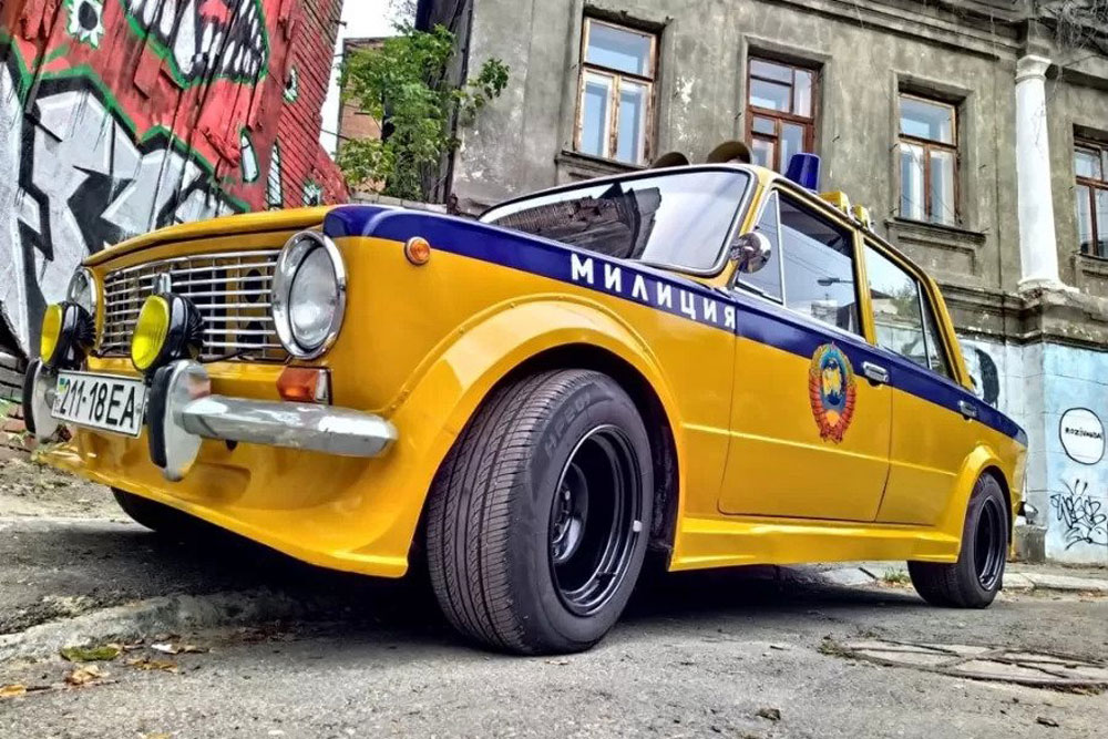 Asphalt was carved from this Soviet police car 7
