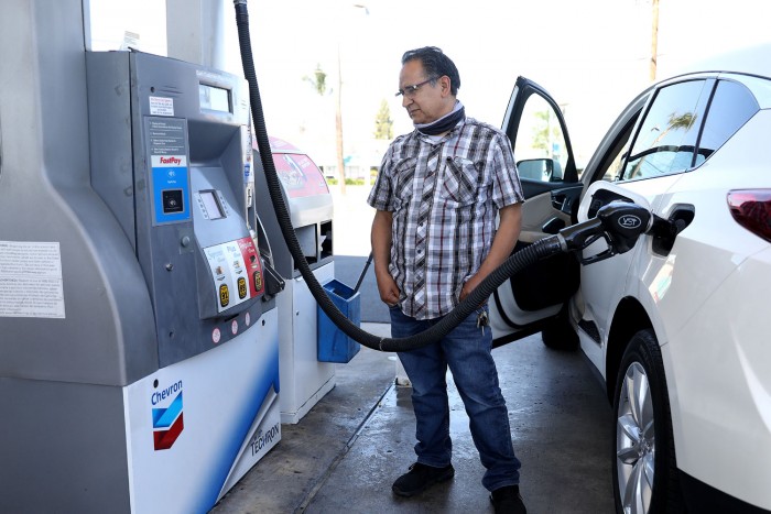 Fegyverekért adnak benzint Amerikában