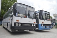 Felsorakoztak a magyar buszgyártás kincsei 72