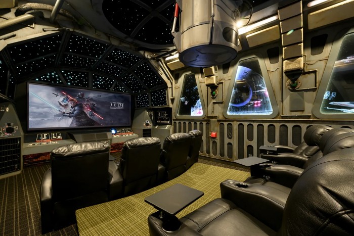 A Star Wars ikonikus űrhajóját rejti ez a villa 7