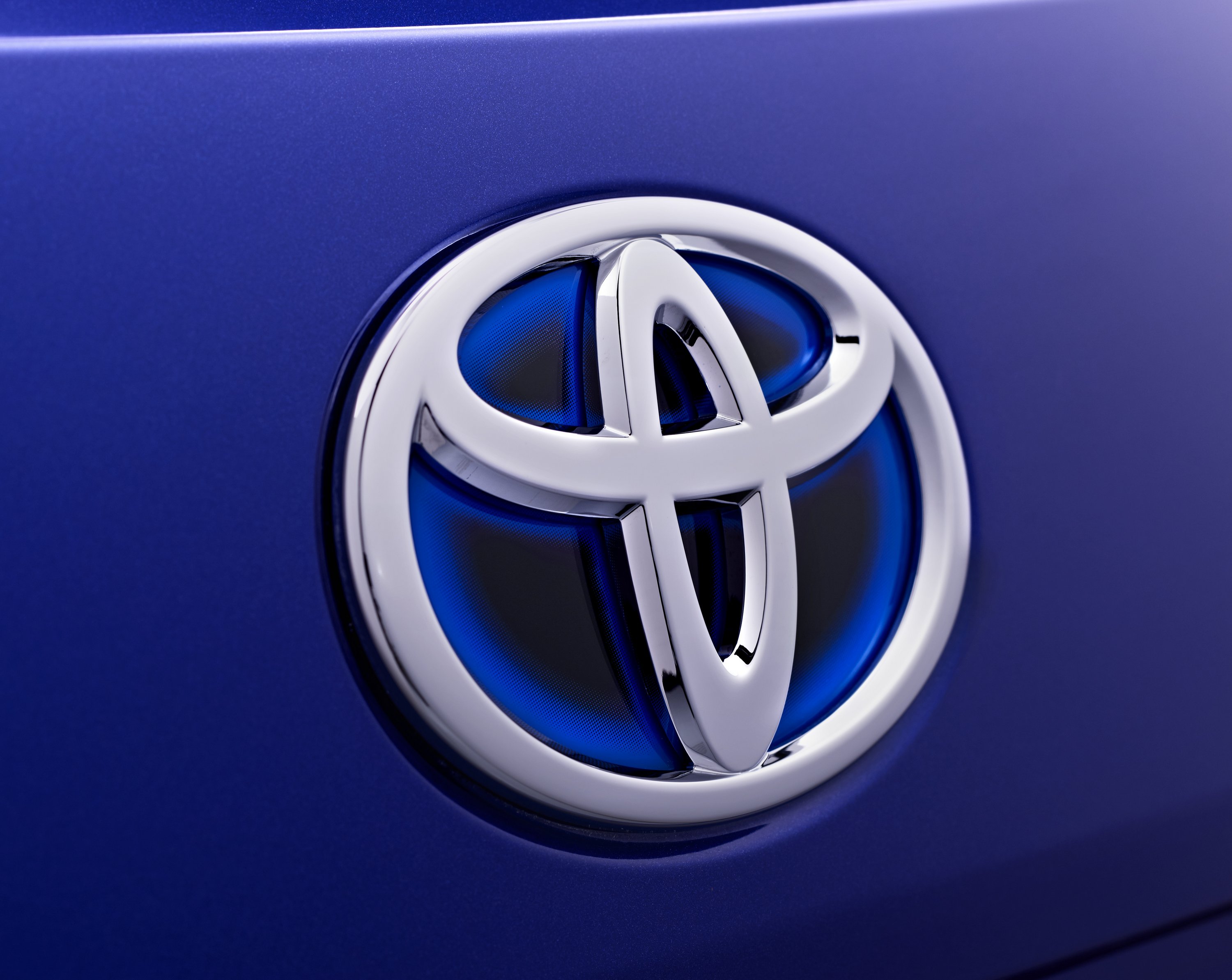 Izmosabbak lesznek a Toyota hibridjei 60