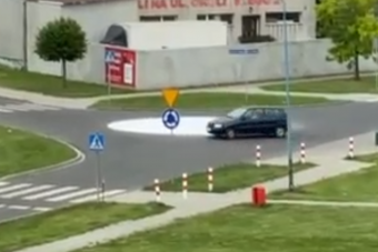 Új körforgalmat kaptak, megzavarodtak tőle az autósok