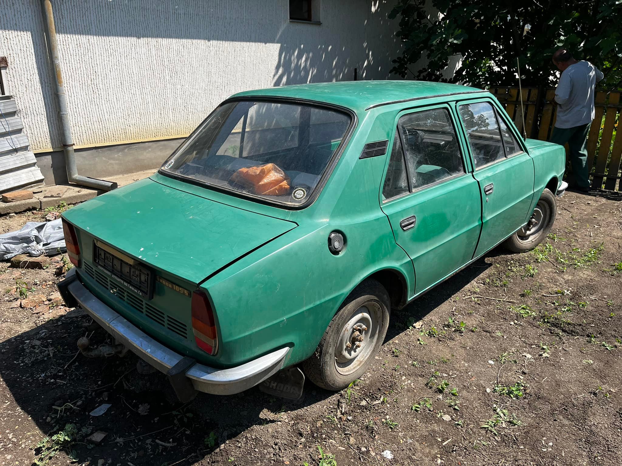 Sanyi bácsi 45 évig használta, még a Balatonnál sem járt, most megválik tőle 6