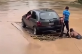 Magabiztos őrület így vízre tenni egy autót