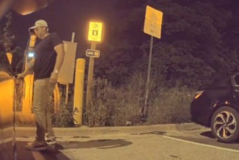 Aljas szemétséget követtek el egy villanyautóssal szemben