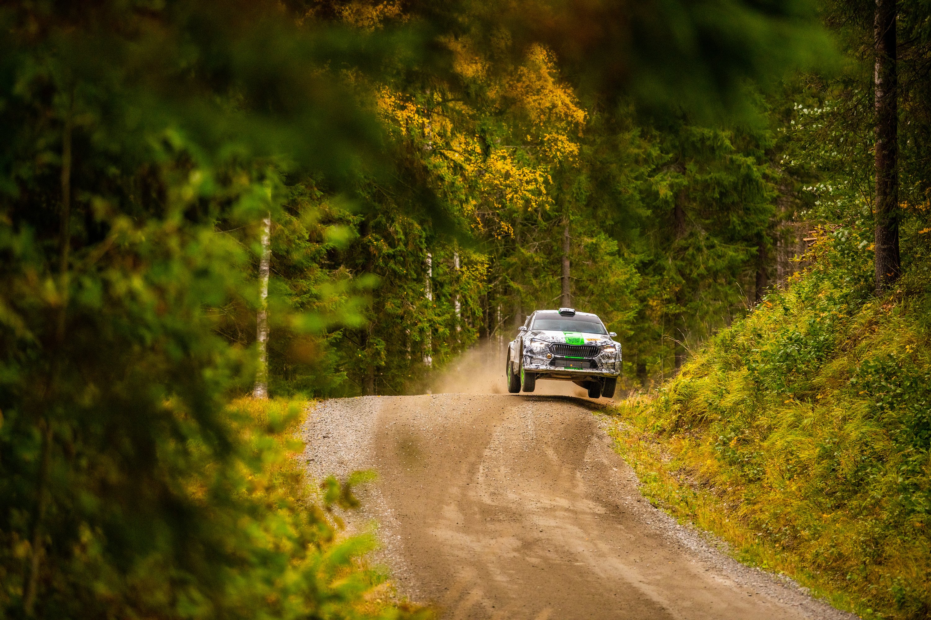 Bemutatta új versenyautóját a Škoda 93