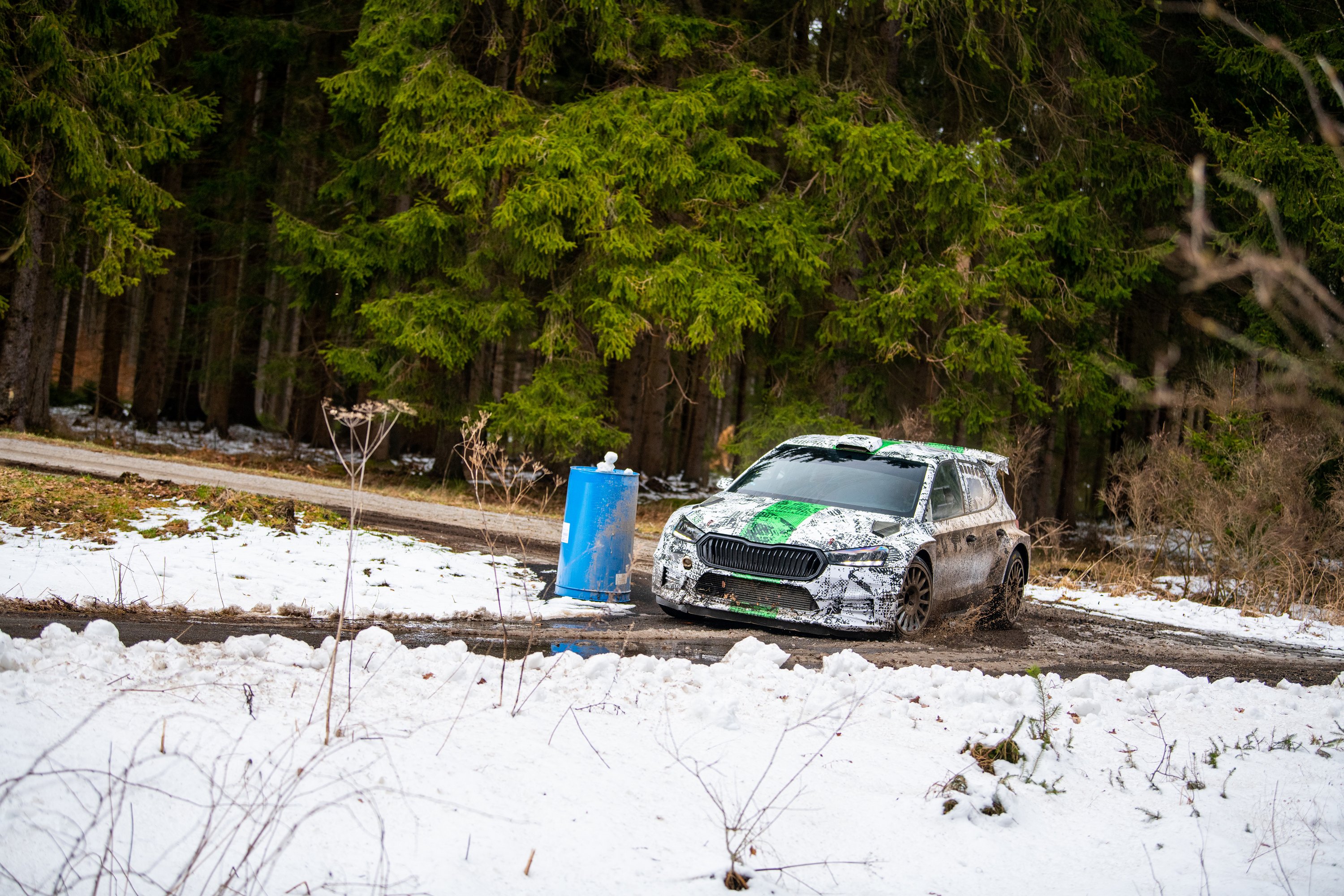 Bemutatta új versenyautóját a Škoda 104