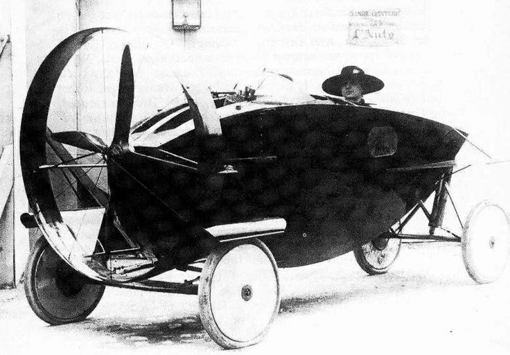 Őrült ötlettel reagáltak az autópályán kifogyó benzinre 2 | Vezess Őrült ötlettel reagáltak az autópályán kifogyó benzinre 2